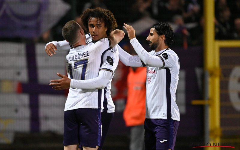 Zirkzee en Dost loodsen Anderlecht en Club naar klinkende bekerzeges