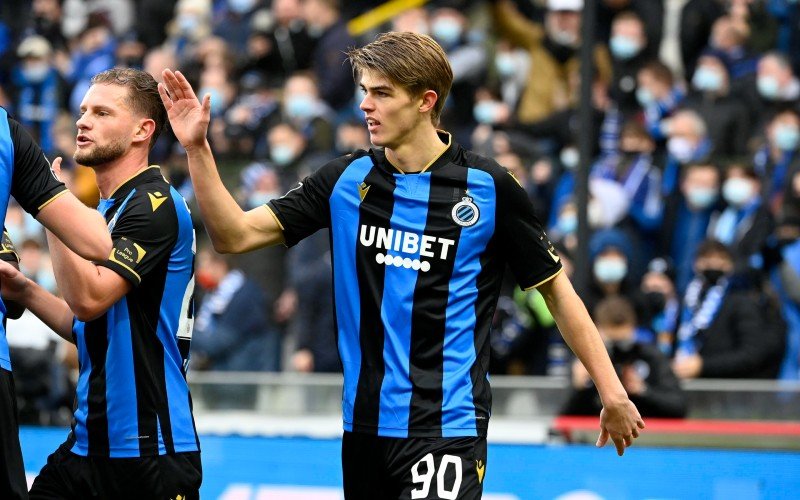 'Club Brugge plakt monsterbedrag op Charles De Ketelaere'