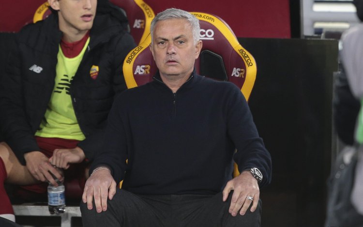 'José Mourinho verbaast iedereen met straf plan voor paars-wit supertalent'