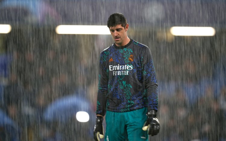 Geschokte Chelsea-fans moeten slikken bij het zien van doorregende Courtois 