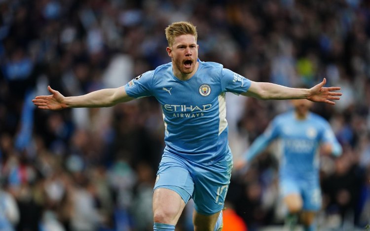 Spektakelstuk tussen De Bruyne en Courtois slaat de wereld met verstomming