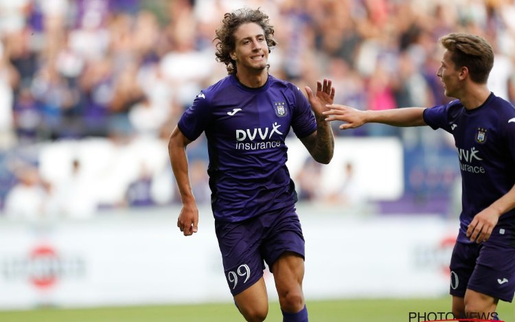 Trebel en aanwinst Fabio Silva beslissend voor winnend Anderlecht