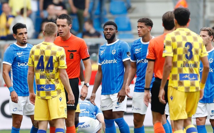 Vrancken kan niet geloven wat STVV zijn Genk aandoet in de Limburgse Derby