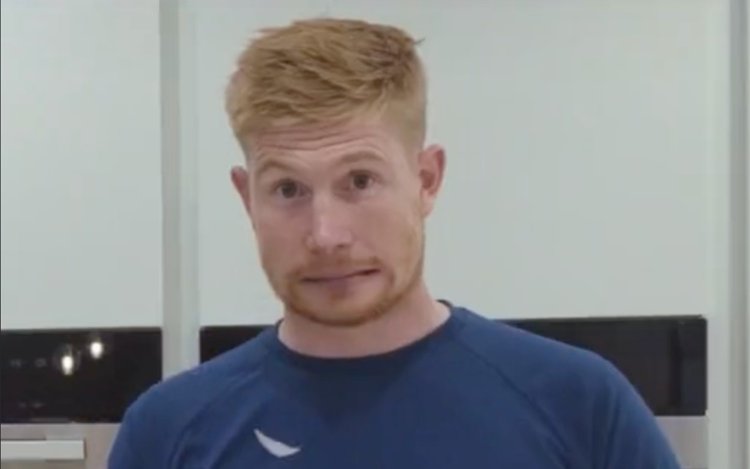 Kevin De Bruyne krijgt plots een héél speciaal cadeau: “Ongemakkelijk” (VIDEO)