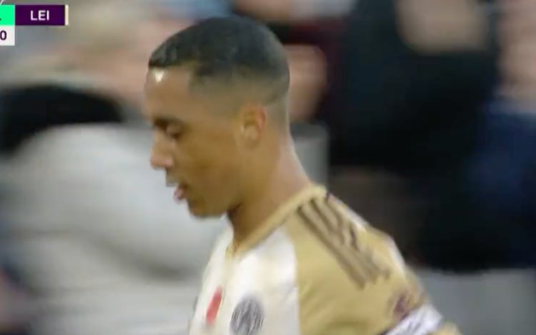 Pijnlijk: Youri Tielemans kan niet geloven wat hem net voor WK overkomt (VIDEO)