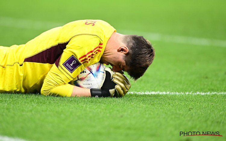 Thibaut Courtois 'bedriegt' de boel bij de Rode Duivels: “Hij weet dat heel goed