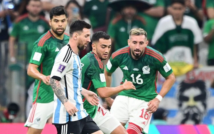 Klasseflitsen van L. Messi behoeden Argentinië voor ferme opdoffer tegen Mexico