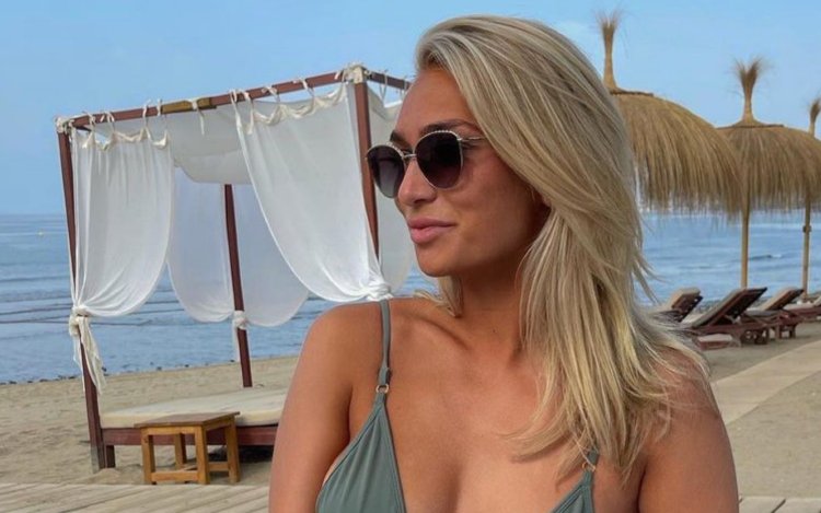 WK-WAG van de dag: Sexy Noa van der Bij pleziert Cody Gakpo en Oranje in bikini