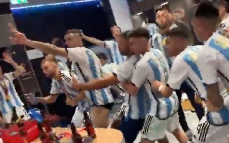 Heel de wereld heeft het na WK-finale over dít moment: “Een debiel!” (VIDEO)