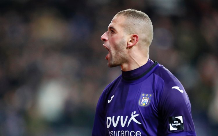 'Anderlecht gaat zich blauw betalen aan déze concurrent voor Islam Slimani'