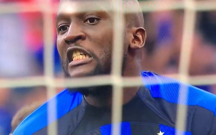 Heel Italië heeft het over déze enorme misser van Romelu Lukaku (VIDEO)