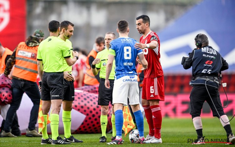 RC Genk-supporters weten niet wat ze te zien krijgen: 