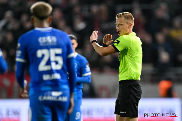 Genk-supporters in de ban van veelbesproken fase: “De VAR was duidelijk aan het slapen!”