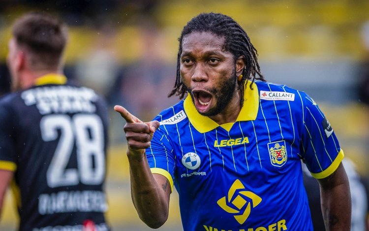 Dieumerci Mbokani gaat mogelijk onverwachte Pro League-comeback maken