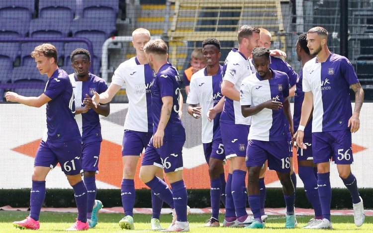 Anderlecht-sterkhouder verlaat vroegtijdig nationale team