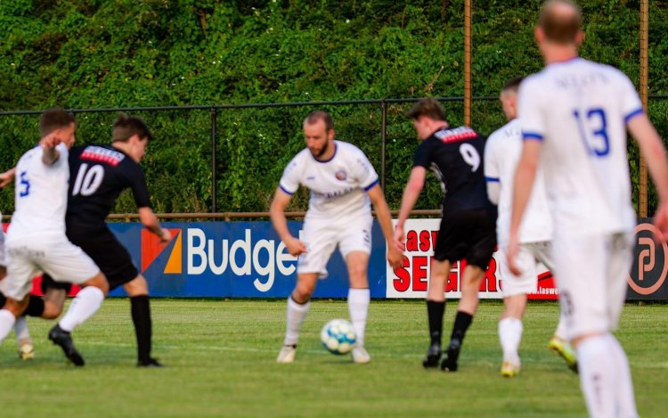 Verbroedering Geel wint eerste oefenmatch bij buren van Sint-Dimpna