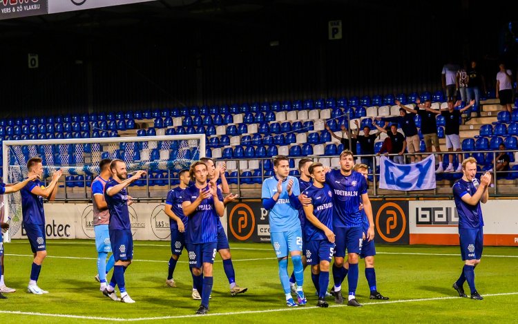 Opvallende stunt van Geel-spelers: Ze organiseren zélf een barbecue voor fans