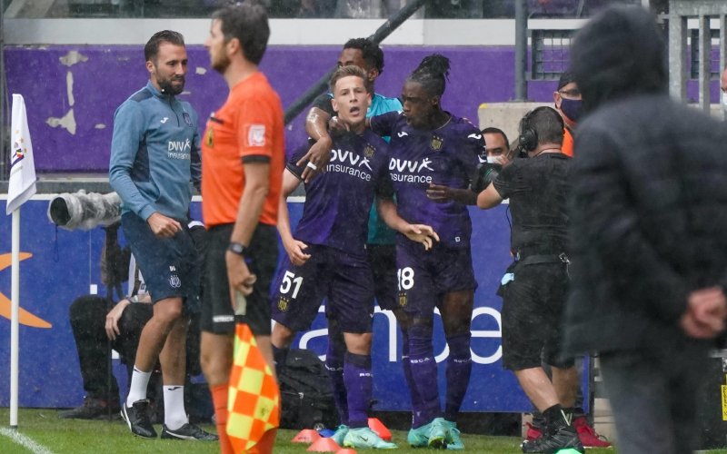 Anderlecht pijnlijk met de billen bloot in derby tegen Union