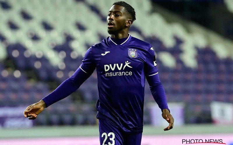 Abdoulay Diaby maakt zichzelf onmogelijk bij Anderlecht