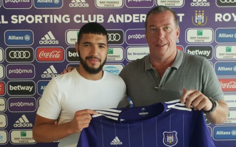 ‘Daarom verkoos Bakkali Anderlecht in extremis boven Standard’