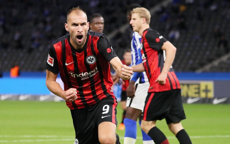 Club Brugge kondigt komst van Bas Dost officieel aan