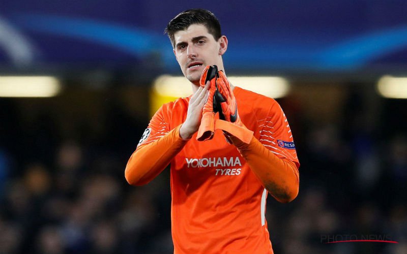 'Chelsea zwicht voor druk Courtois en betaalt zich blauw aan dure doelman'