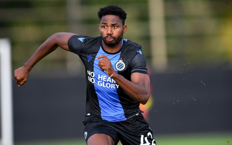 Club Brugge werkt niet mee: 'Eerste miljoenenbod op Dennis afgewezen'