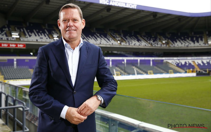 'Anderlecht schiet in actie en realiseert eerste transfer'