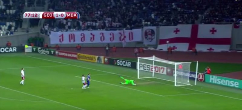 Moldaviër scoort opeens wereldgoal uit het niets (Video)