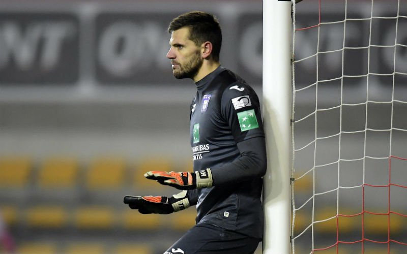 ‘Van Crombrugge vertrekt voor deze straffe transfersom bij Anderlecht’