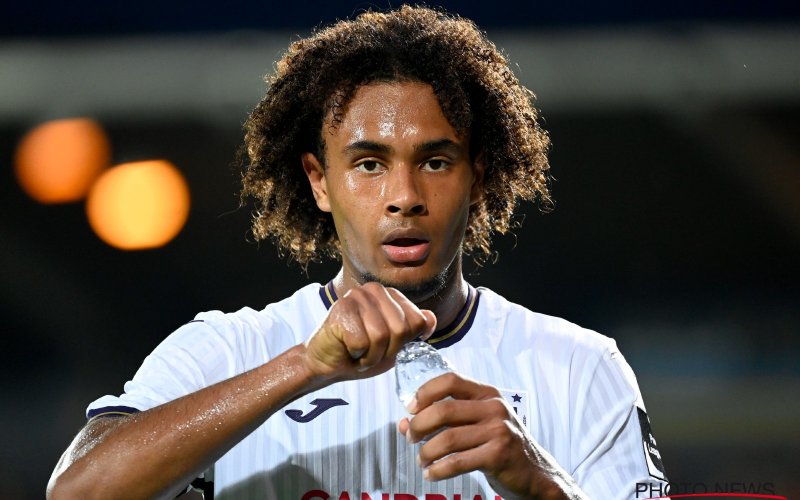 Transfermarkt LIVE: Zirkzee toch niet naar Anderlecht, grijpt Club weer naast target?