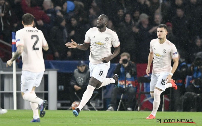 Lukaku maakt er wéér 2; Man Utd schakelt PSG uit na controversiële beslissing VAR