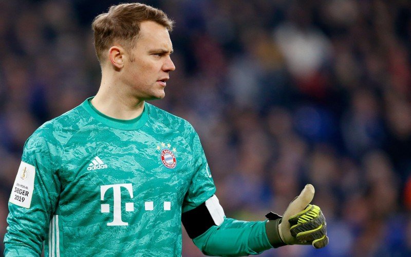 'Manuel Neuer verlaat Bayern München en versiert enorm verrassende toptransfer'