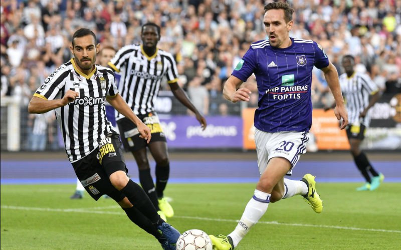 Kums over penalty voor Anderlecht: 