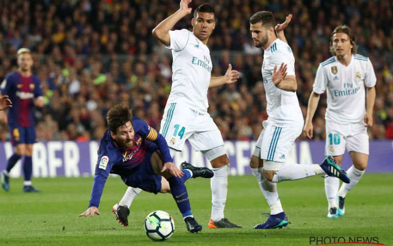 Barcelona raakt met tien man niet voorbij Real Madrid