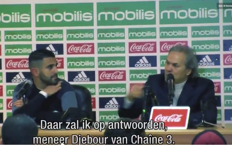 Dit moet je zien: Bondscoach Algerije gaat helemaal los op persconferentie (Video)