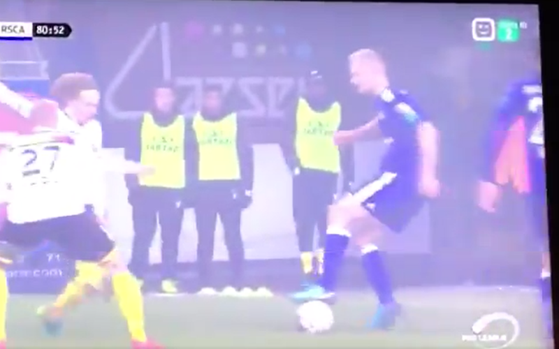 Deschacht waant zich even Neymar, maar dan gebeurt dit (Video)