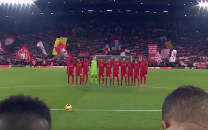 You'll Never Walk Alone en minuut stilte op Anfield Road voor slachtoffers van Chapecoense