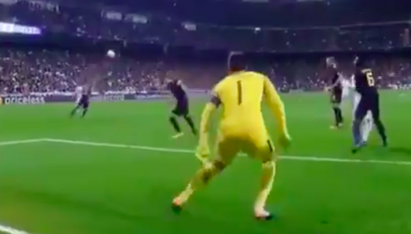 Hoe deed hij dat?! Lloris pakt tegen Real uit met ongelofelijke save (Video)