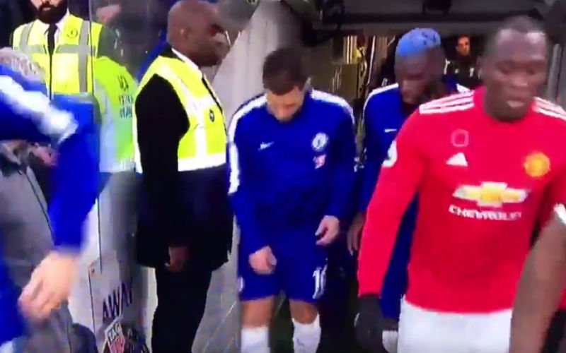 Hazard negeert Mourinho compleet voor aftrap tegen Man U (Video)