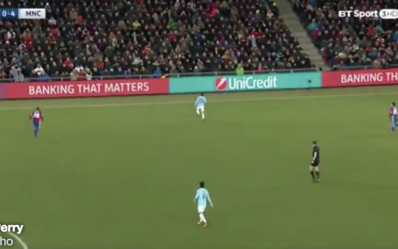 Kijk naar wat David Silva hier doet bij Man City (Video)