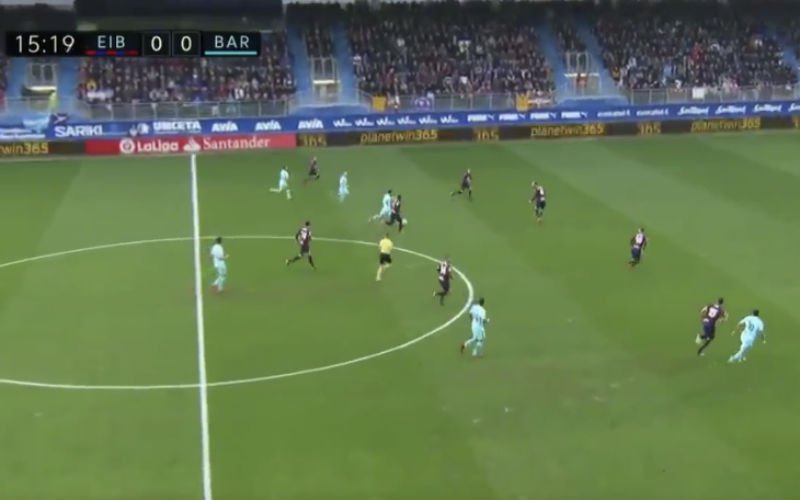 Dit doet Messi plots bij zegevierend Barcelona (Video)