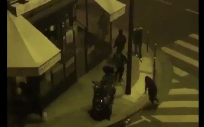 Fans PSG gaan wel heel ver om spelers Real Madrid te irriteren (Video)