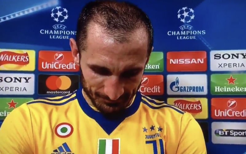 Emotionele Chiellini praat vol liefde over goede vriend Astori (Video)