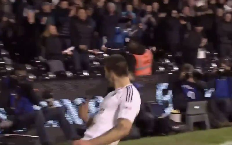 Mitrovic is echt niet te stoppen in Engeland (Video)