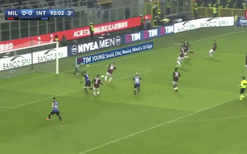 Niemand begrijpt hoe Icardi deze twee gigantische kansen kon missen (Video)