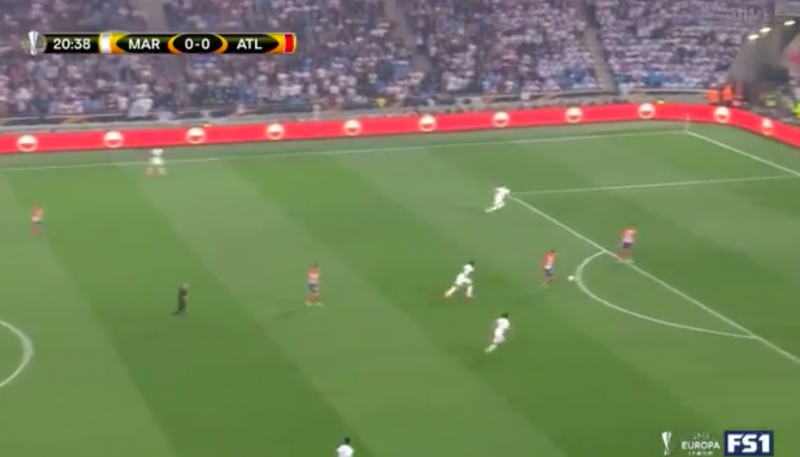 Wat een blunder! Dit is het openingsdoelpunt in EL-finale (Video)