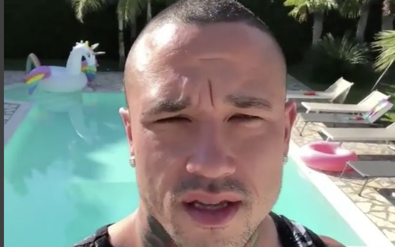 Ook tegen Japan probeert Nainggolan zijn steentje bij te dragen 