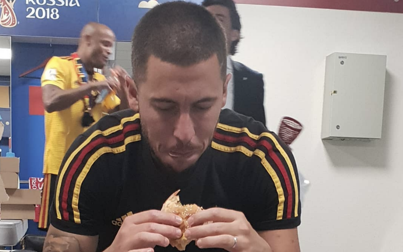 Zó viert Eden Hazard de derde plaats op het WK