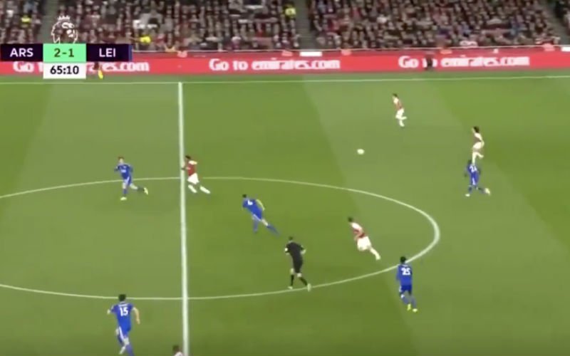 Ongelooflijke actie van Özil gaat viraal (VIDEO)